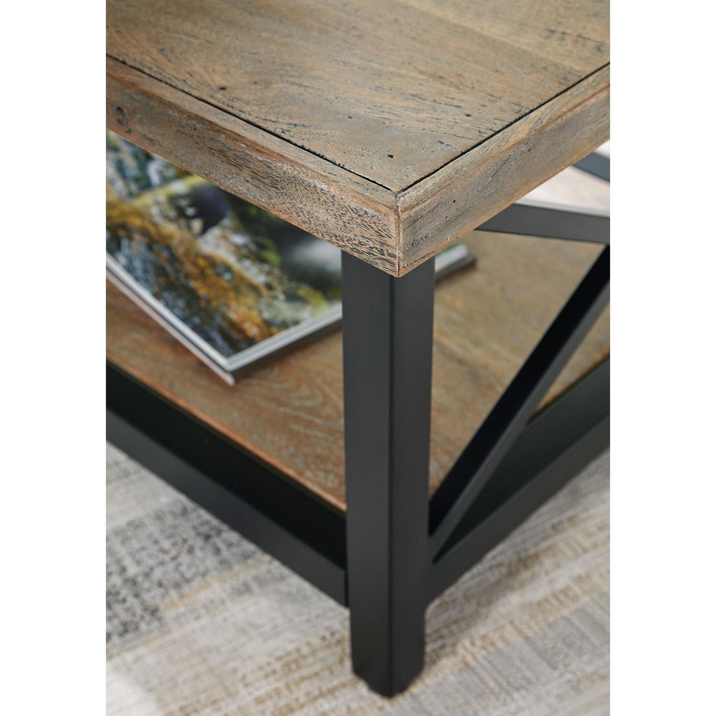 Bristenfort Coffee Table - Brown/Black