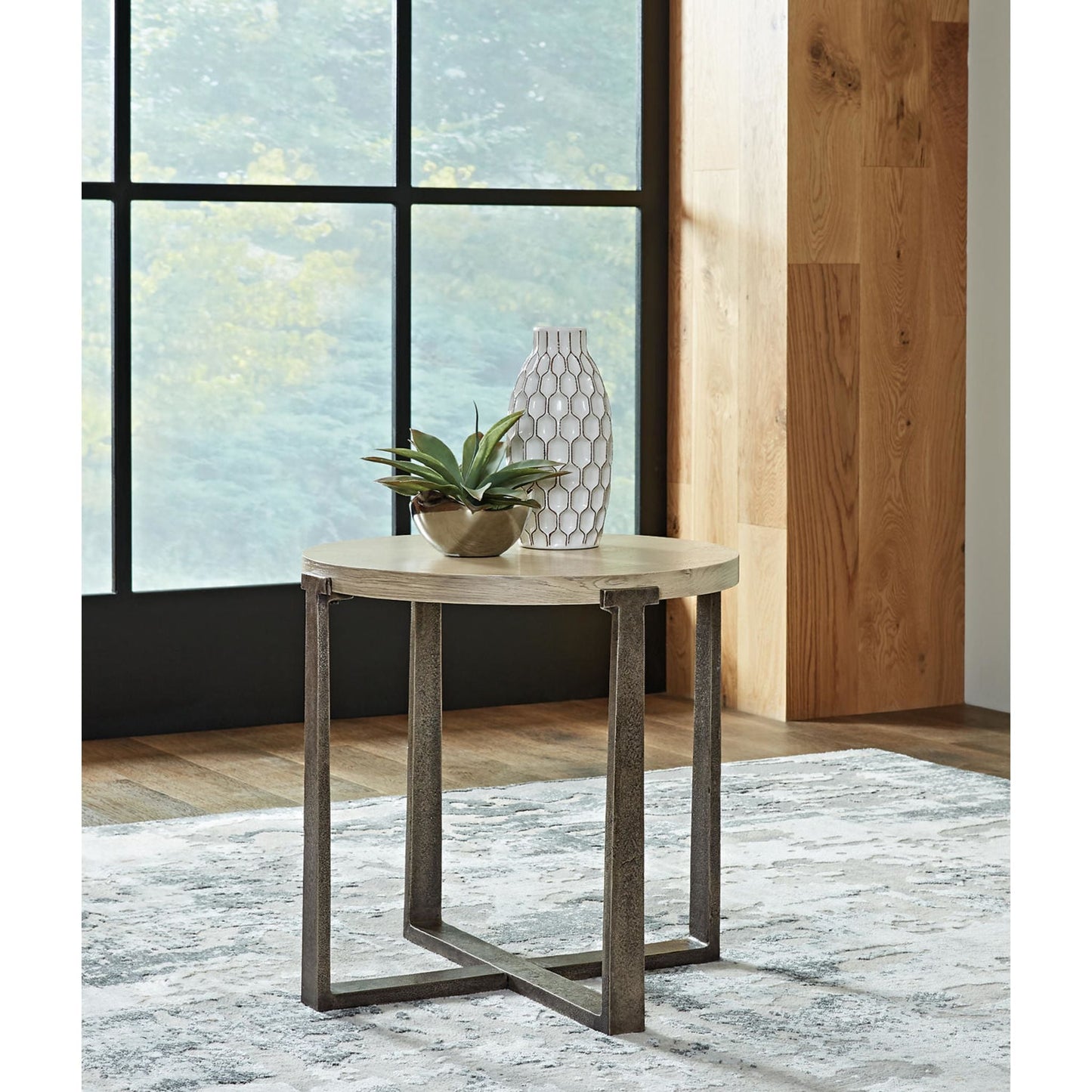 Dalenville End Table - Gray