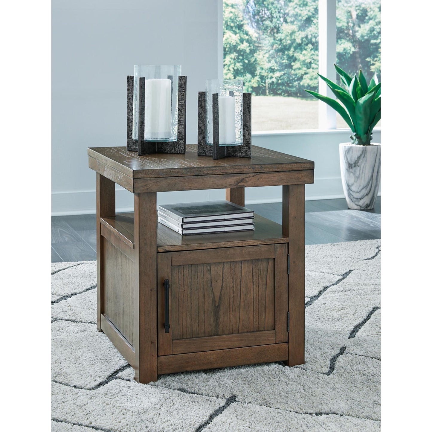 Boardernest End Table - Brown