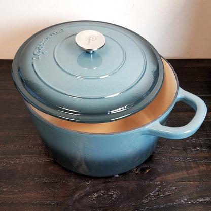 7 Quart Round Cast Iron Dutch Oven in Ash