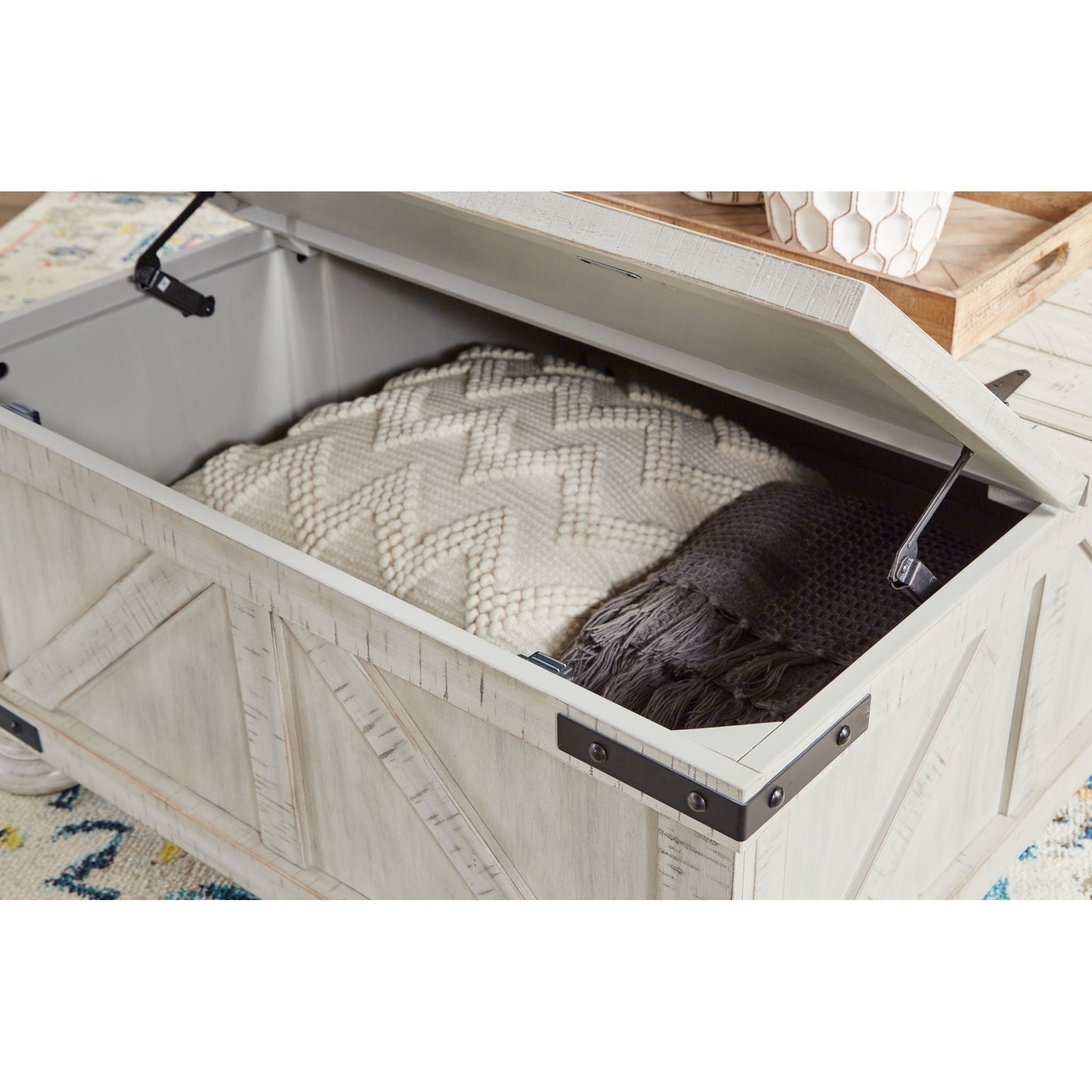 Carynhurst Coffee Table - Whitewash